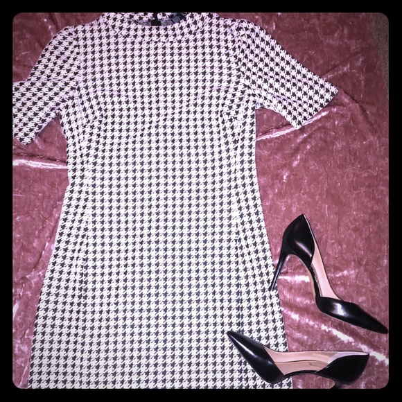 Mock neck dress - Picture 1 of 2